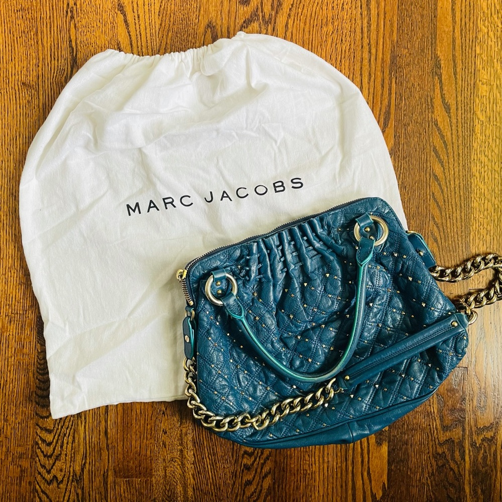 Large Marc Jacobs Stam Bag with Zip Closure